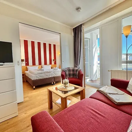 Im Seepark Mit Balkon Und Ahoi-rabatt * Sellin (Rugen)