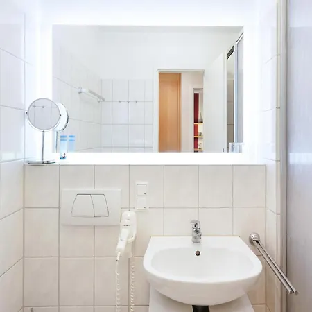 Im Seepark Mit Balkon Und Ahoi-rabatt 아파트 Sellin (Rugen)