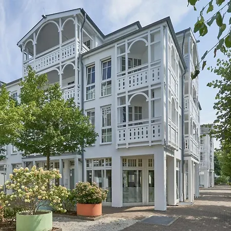 Im Seepark Mit Balkon Und Ahoi-rabatt Sellin (Rugen)